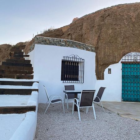 Cuevas Oro Y Arcilla Villa Guadix Luaran gambar
